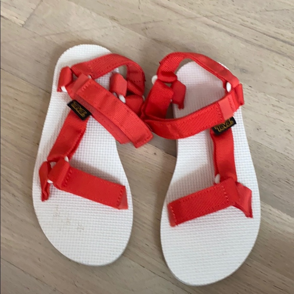 Teva sandals. Red and White Sz 5